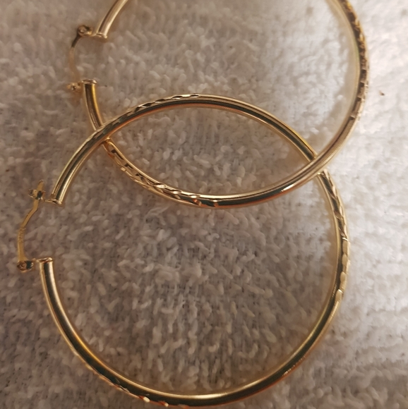 earrings - Picture 2 of 2